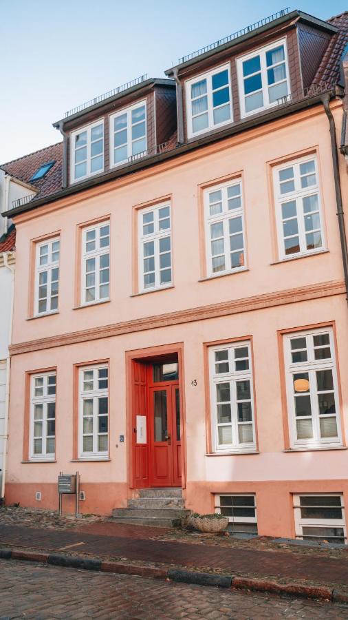 Lieblingsapartment No.10 Mit 2 Schlafzimmern Und Eigener Terrasse Росток Экстерьер фото