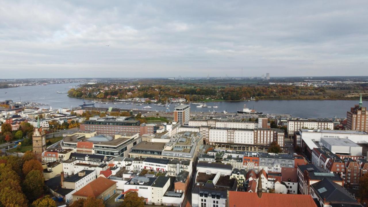 Lieblingsapartment No.10 Mit 2 Schlafzimmern Und Eigener Terrasse Росток Экстерьер фото